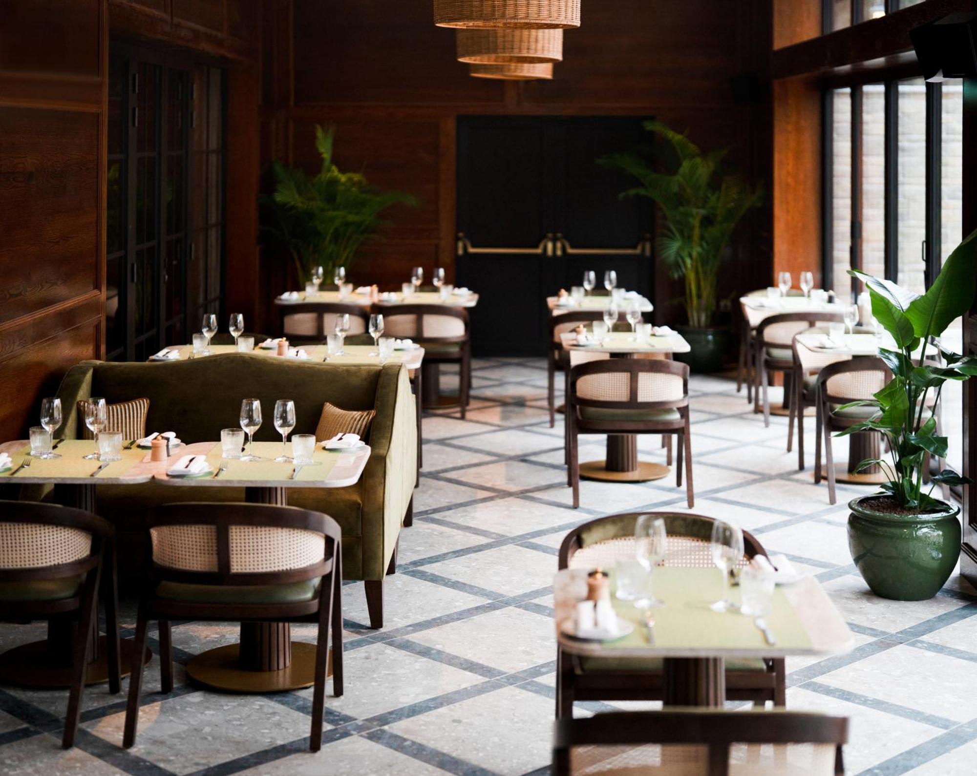 Crossbasket Castle Hotel & Restaurant High Blantyre 외부 사진