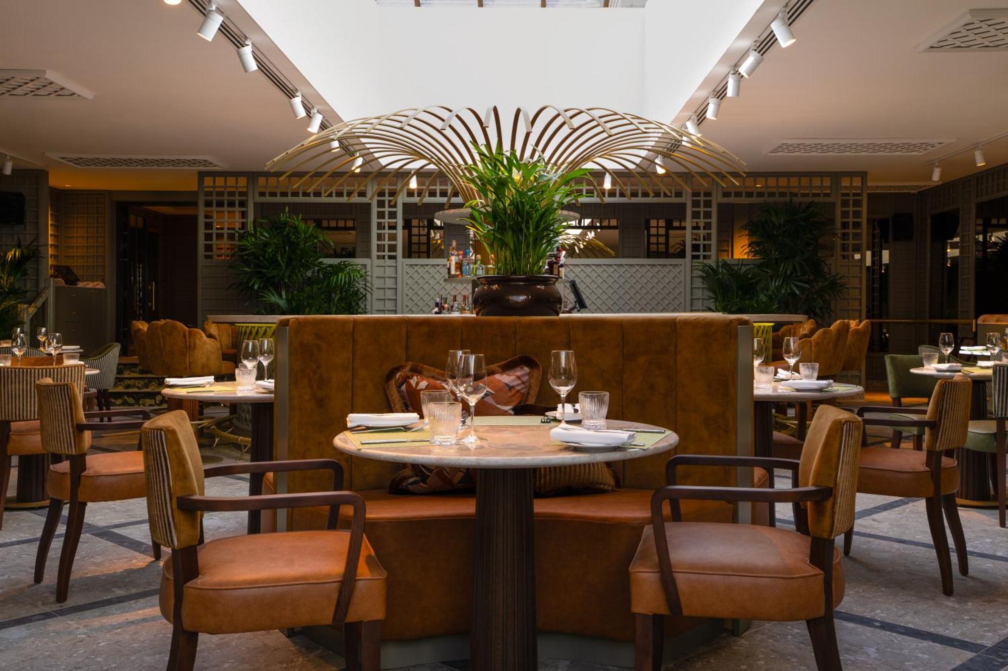 Crossbasket Castle Hotel & Restaurant High Blantyre 외부 사진