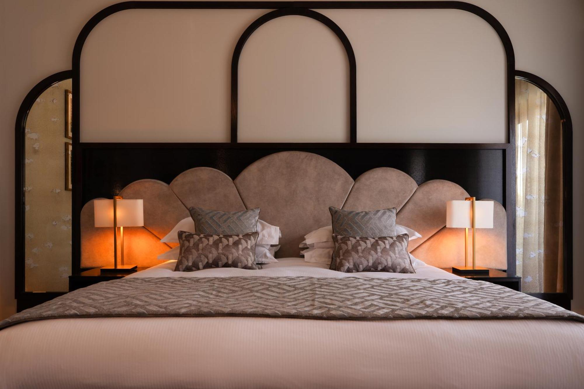 Crossbasket Castle Hotel & Restaurant High Blantyre 외부 사진
