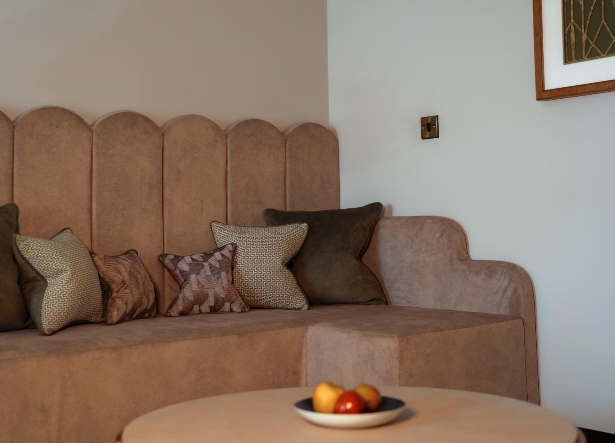 Crossbasket Castle Hotel & Restaurant High Blantyre 외부 사진