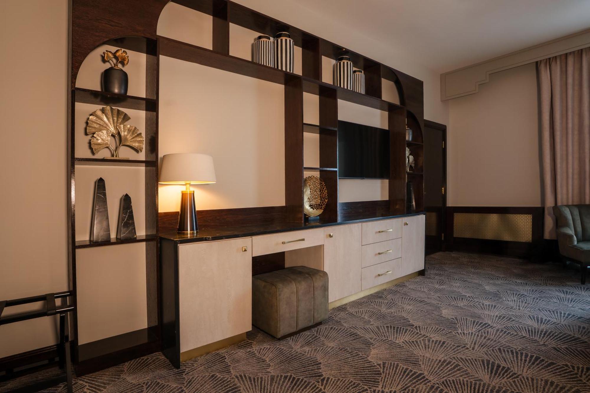 Crossbasket Castle Hotel & Restaurant High Blantyre 외부 사진